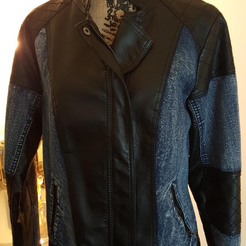 Jacket - Picture 2 of 4